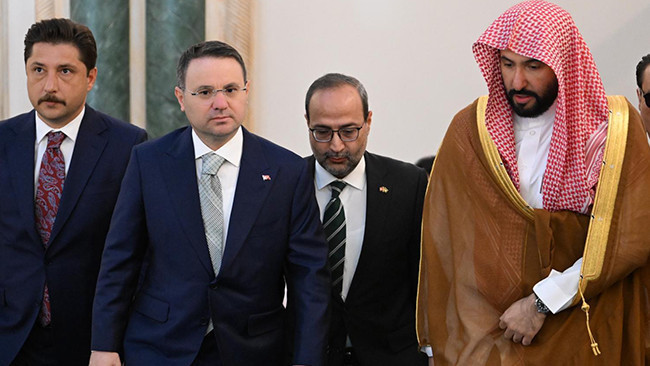 Adalet Bakanı Gürlek, Suudi Arabistanlı Mevkidaşı ile Görüştü