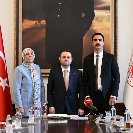 Adalet Bakanı Gürlek, Yazıcıoğlu ailesini kabul etti