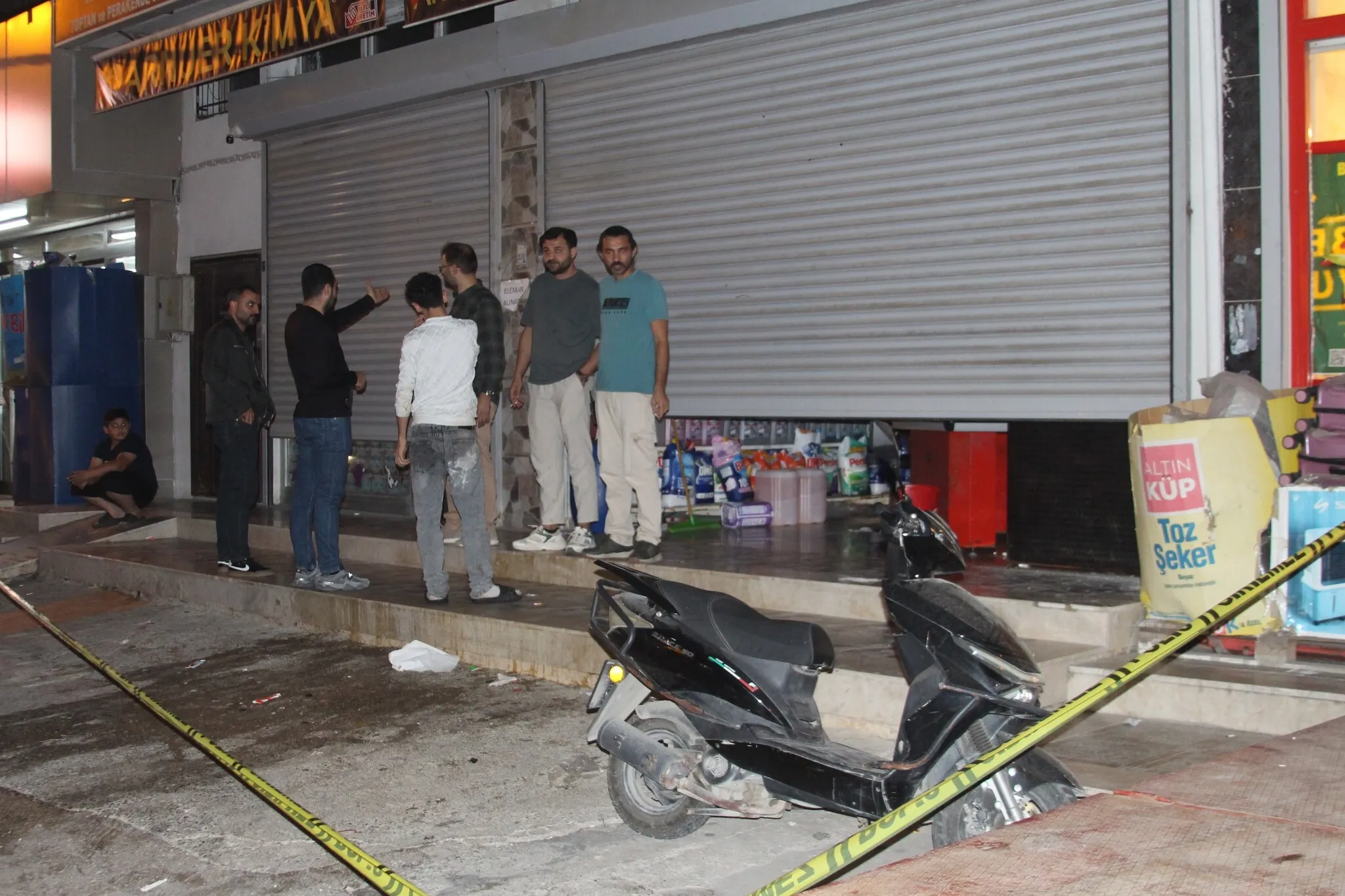 Adana'da 15 Yaşındaki Çocuk Ağabeyinin Borcu Yüzünden Öldürüldü