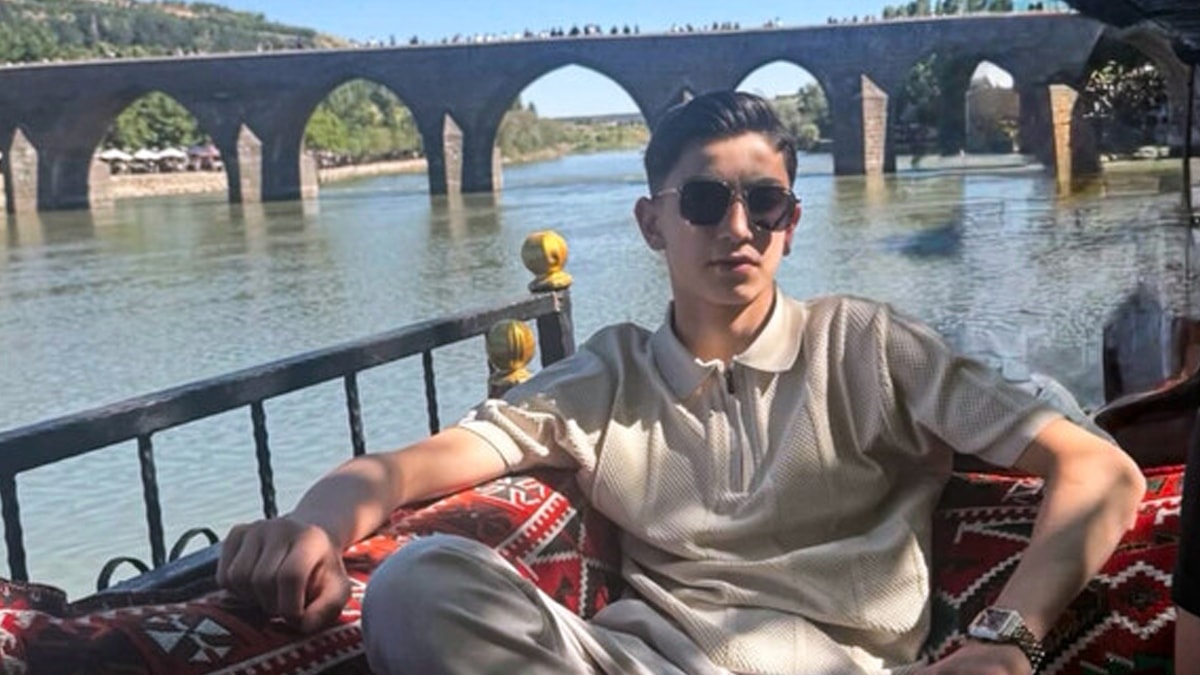 Adana'da 15 Yaşındaki Futbolcu Borç Yüzünden Vuruldu