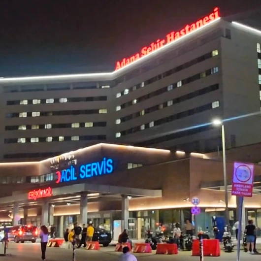 Adana'da 6 Yaşındaki Çocuk Başından Vuruldu: Ağabeyi Tutuklandı