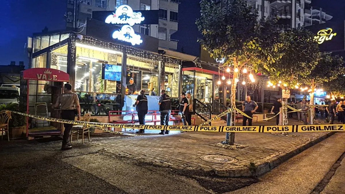 Adana'da Kebapçıya Silahlı Saldırı: 4 Yaralı