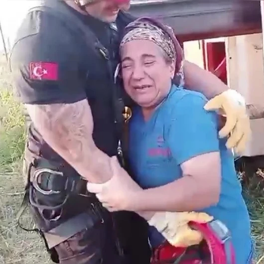 Adana'da Kuyuya Düşen İnek İtfaiye Ekiplerince Kurtarıldı