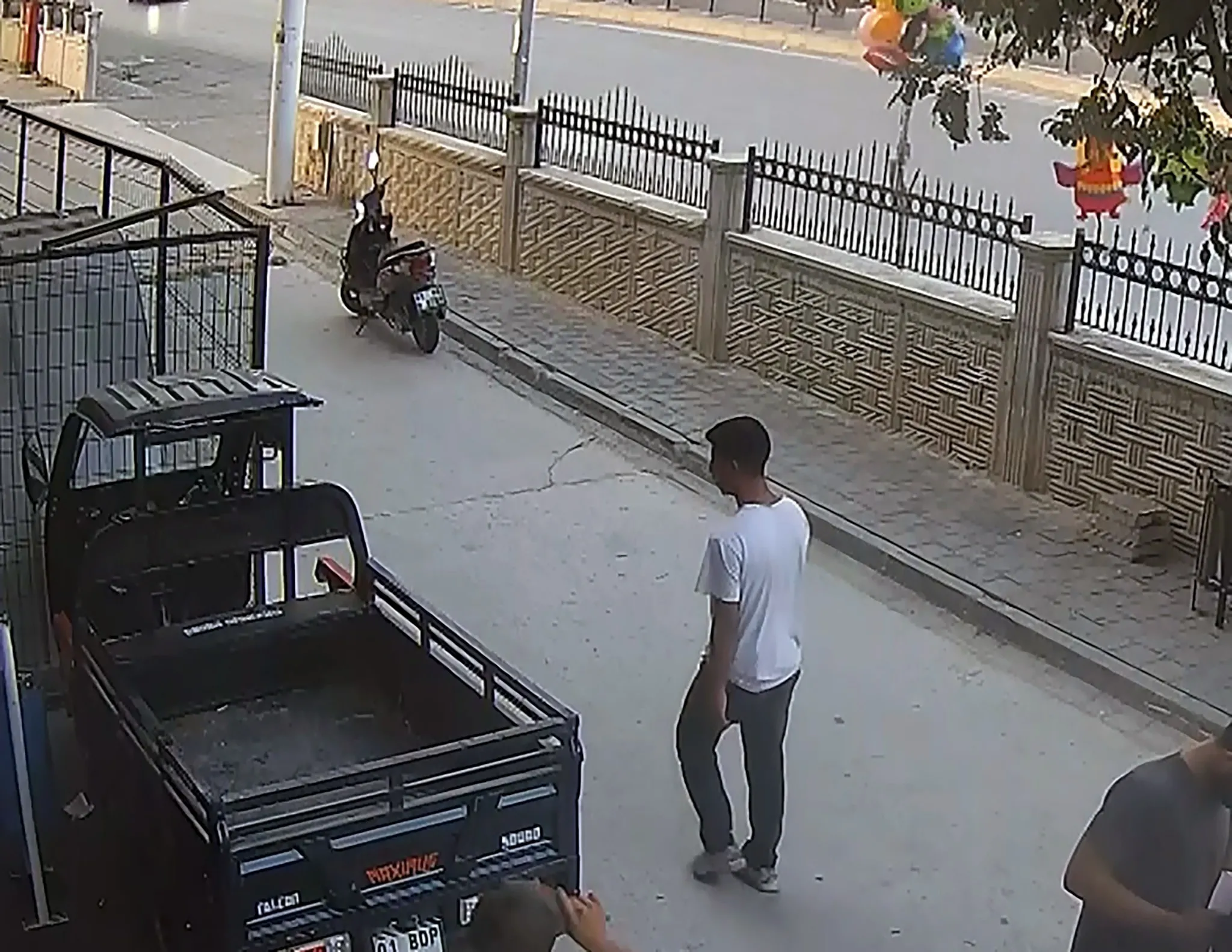 Adana'da Hastane Otoparkından Motosiklet Hırsızlığı: Zanlı Tutuklandı