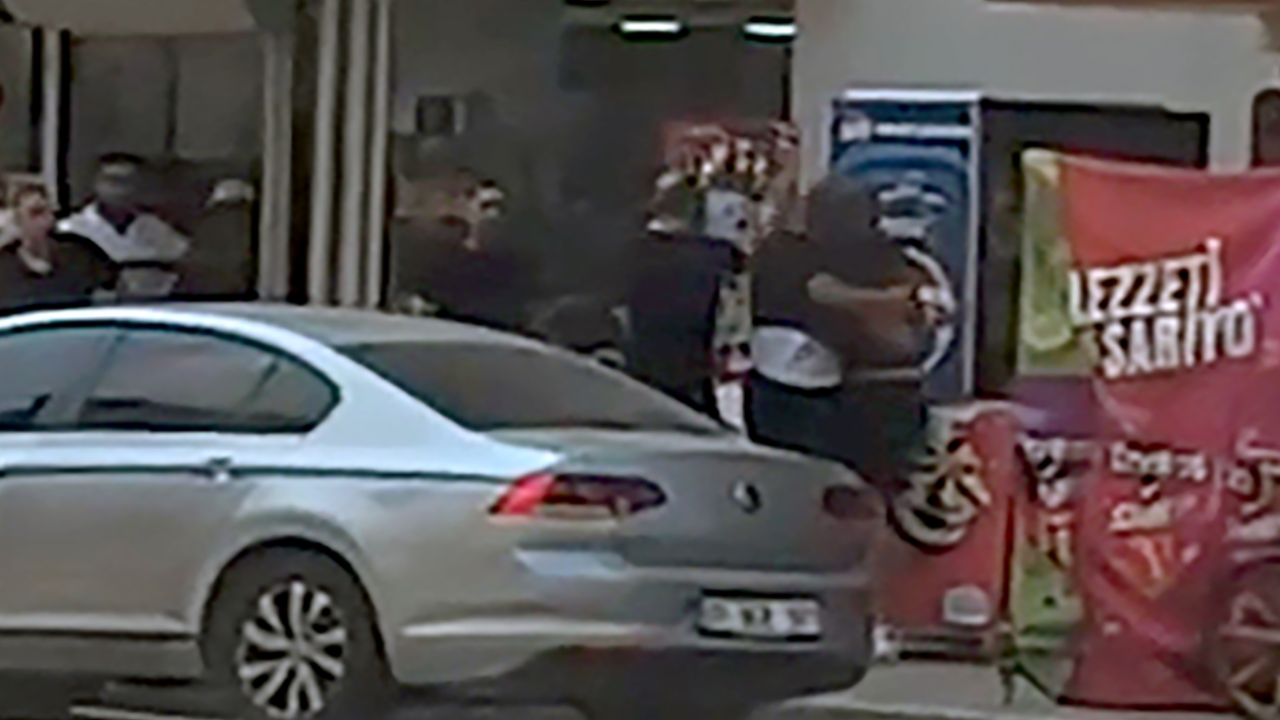 Adana'da Tekel Bayisinde Dehşet: Müşteri İş Yeri Sahibine Tüfekle Ateş Açtı