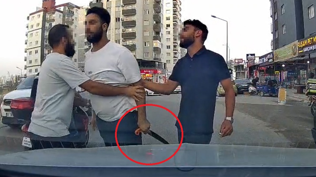 Adana'da Trafik Tartışması Kanlı Bitti: Testereli Sürücü Tutuklandı