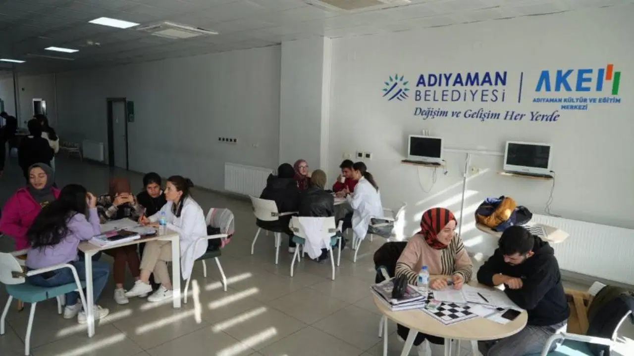 Adıyaman Belediyesi kursları LGS'de yüz güldürdü
