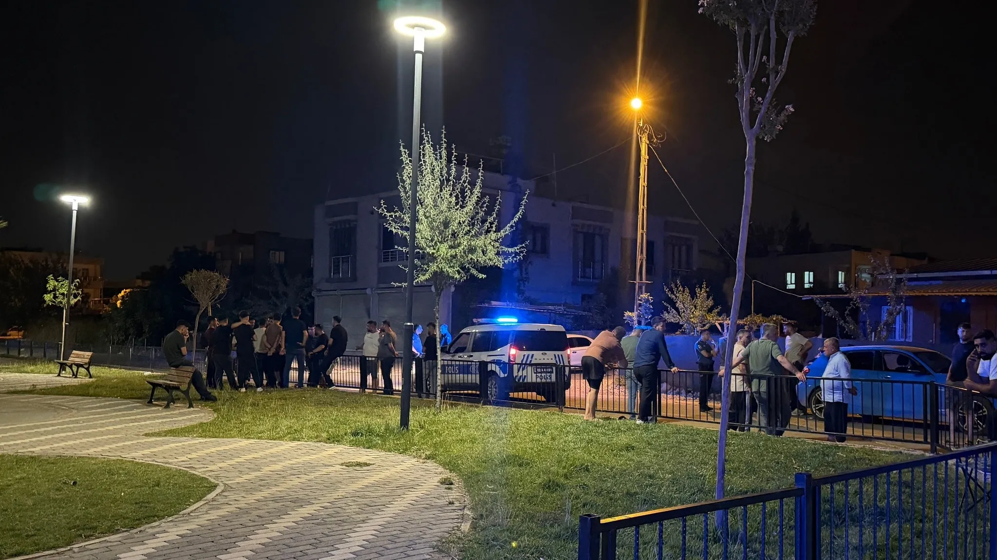 Adıyaman'da İki Grup Arasında Çıkan Kavga Sokakta Büyüdü