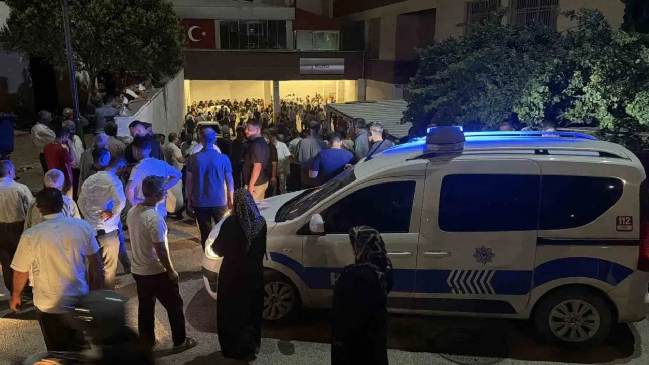 Adıyaman'da Komşu Dehşeti: Tartışma Kanlı Bitti, 1 Ölü 1 Yaralı
