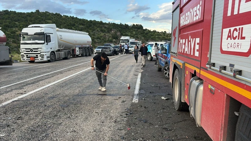 Adıyaman'da feci kaza: Anne ve iki çocuğu hayatını kaybetti