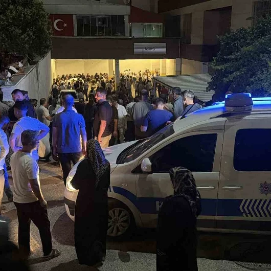 Adıyaman'da Komşu Dehşeti: Av Tüfeğiyle Öldürdü, 5 Yaşındaki Çocuk Yaralandı