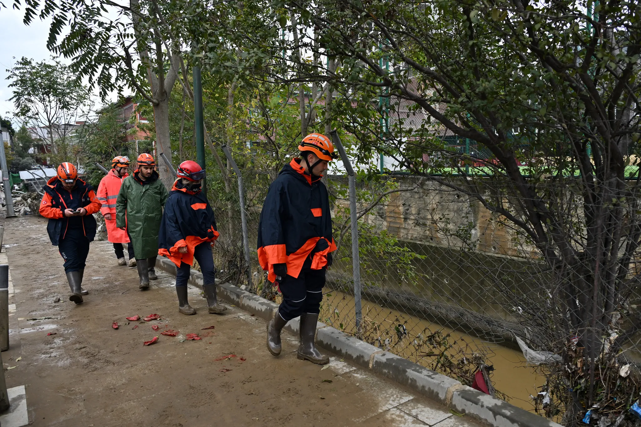 AFAD'den 60 Bin Personel ve Binlerce Araçla Afet Seferberliği
