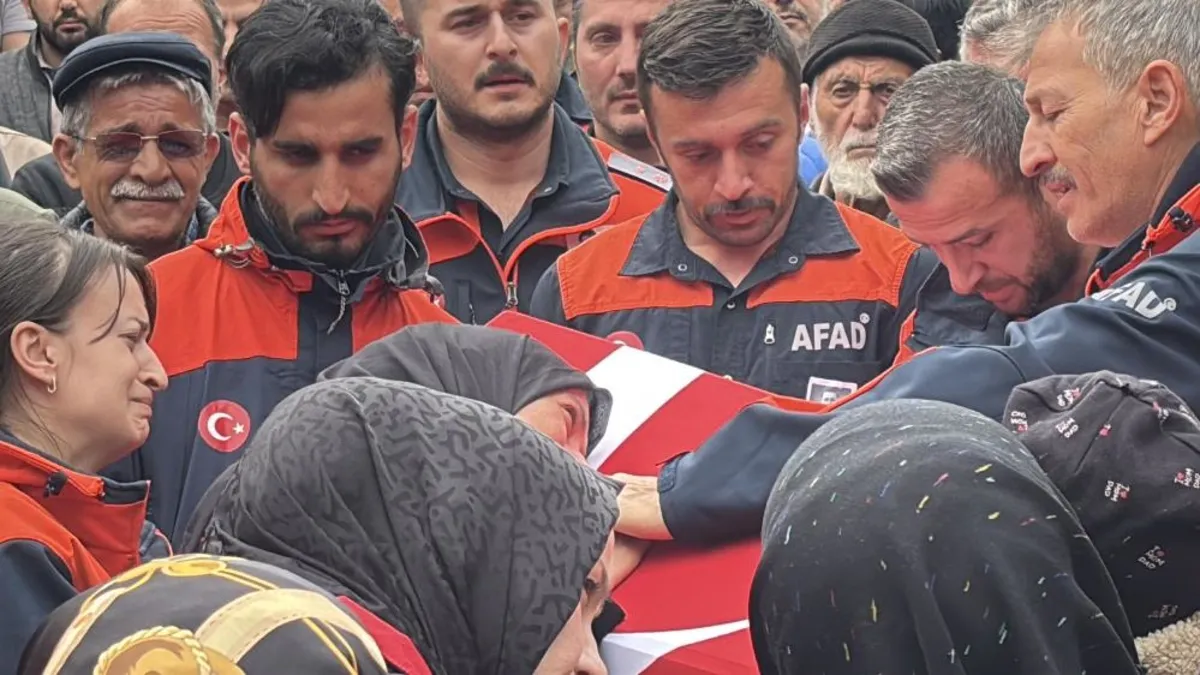 AFAD personeli Ömer Faruk Özkan son yolculuğuna uğurlandı