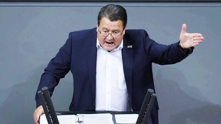 AfD'den Merz'e 'etnik temizlik' suç duyurusu