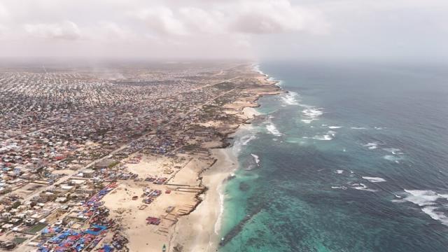 Afrika Beklenenden Hızlı Bölünüyor: Yeni Okyanus Yolda