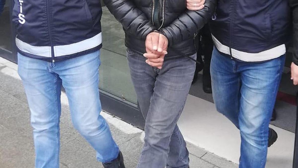 Afyonkarahisar'da 8 düzensiz göçmen sınır dışı edildi