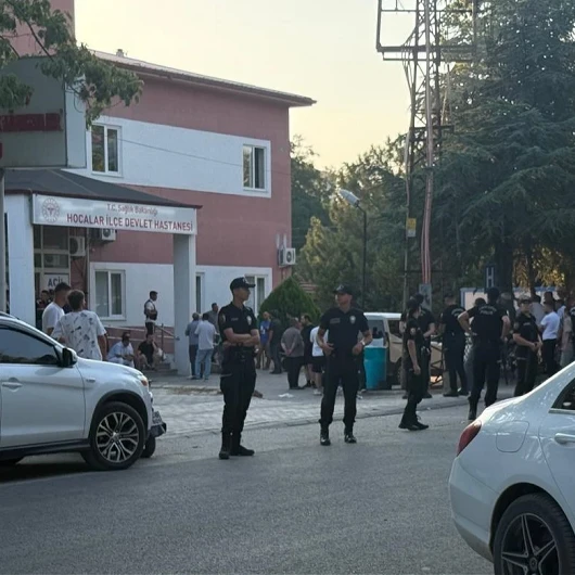Afyonkarahisar'da Aile Tartışması Kanlı Bitti: 2 Kişi Hayatını Kaybetti