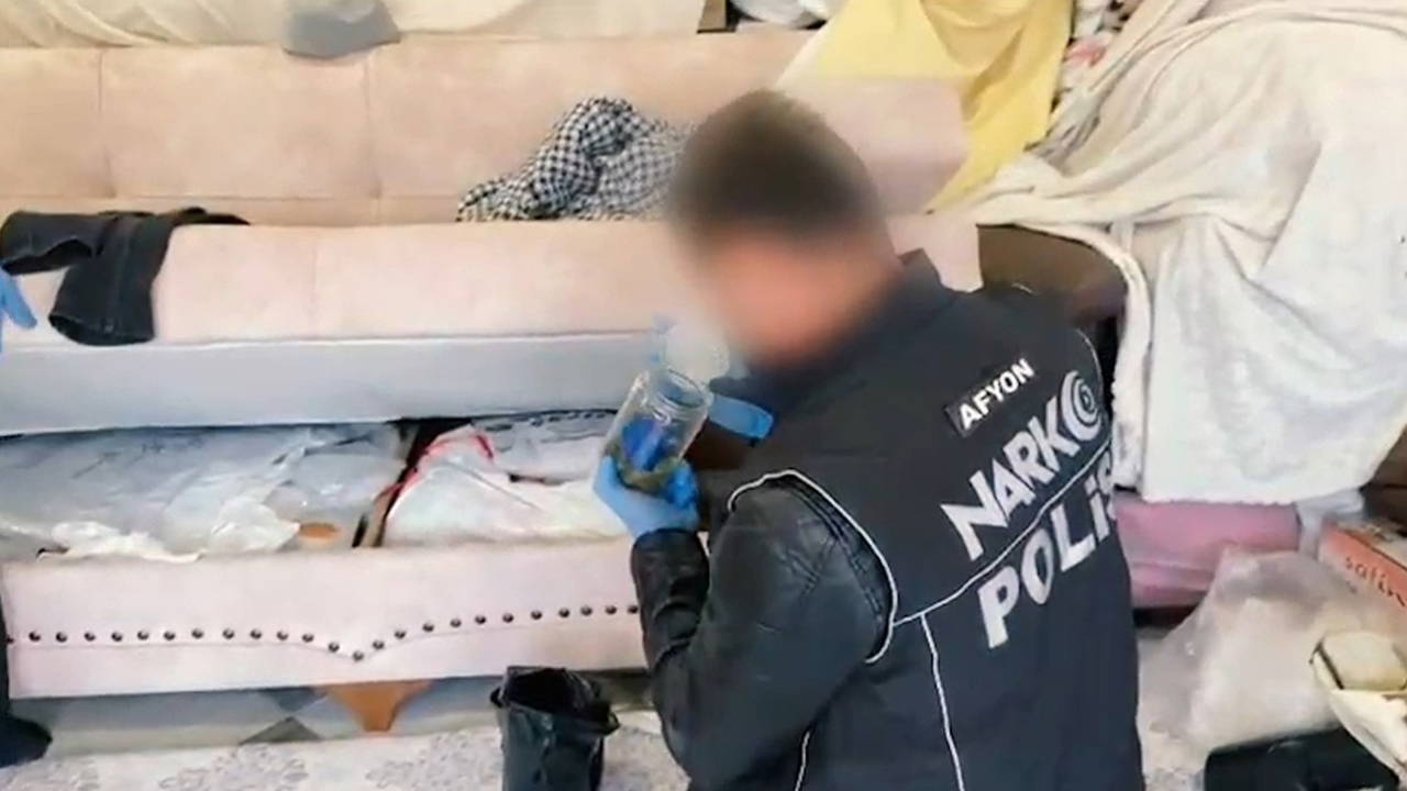 Afyonkarahisar'da Reçeteli İlaç Operasyonu: 19 Tutuklama