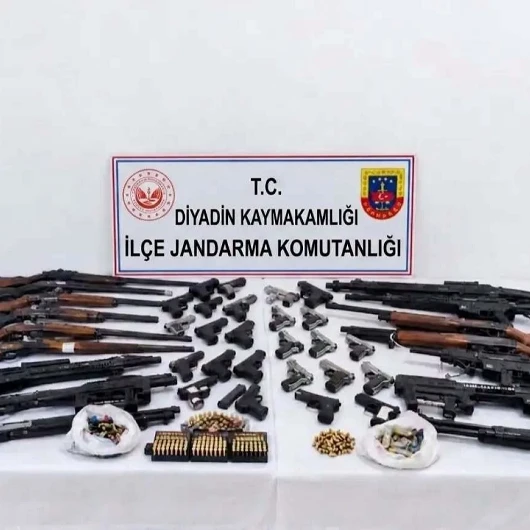 Ağrı'da silah kaçakçılığına operasyon: 28 adrese baskın, 7 milyon TL'lik şüpheli hareket