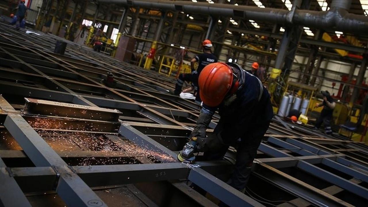 Ağustos'ta ücretli çalışan sayısı yatay seyretti