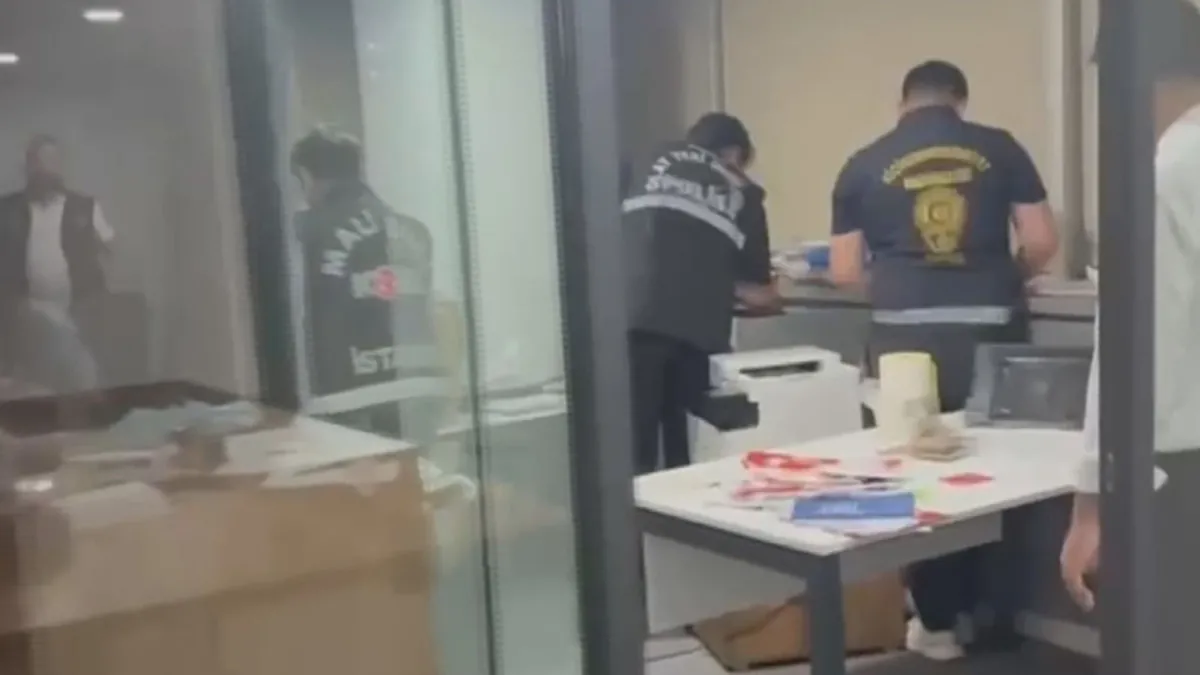 Ahbap Derneği'nin İstanbul ofisinde polis araması