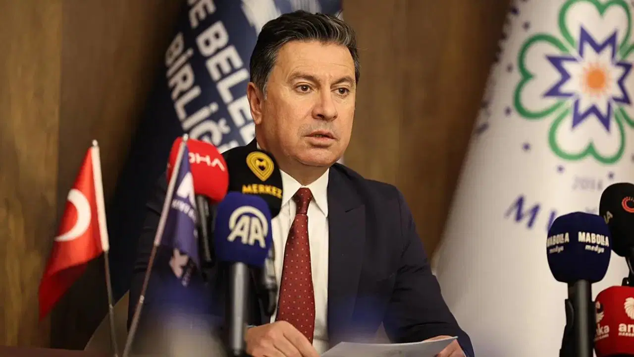 Ahmet Aras AKP'ye mi geçiyor? CHP'den istifasının ardından dikkat çeken iddia