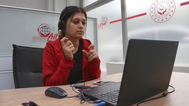 AİLEM ile 286 binin üzerinde çağrıya işaret dili desteği