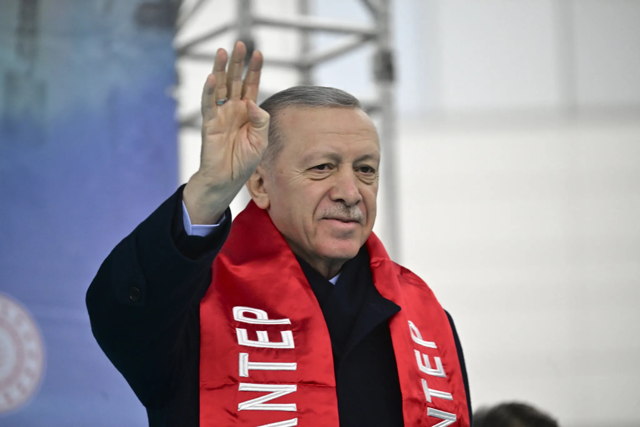 AK Parti'den 11.5 milyon üyeye Erdoğan imzalı teşekkür
