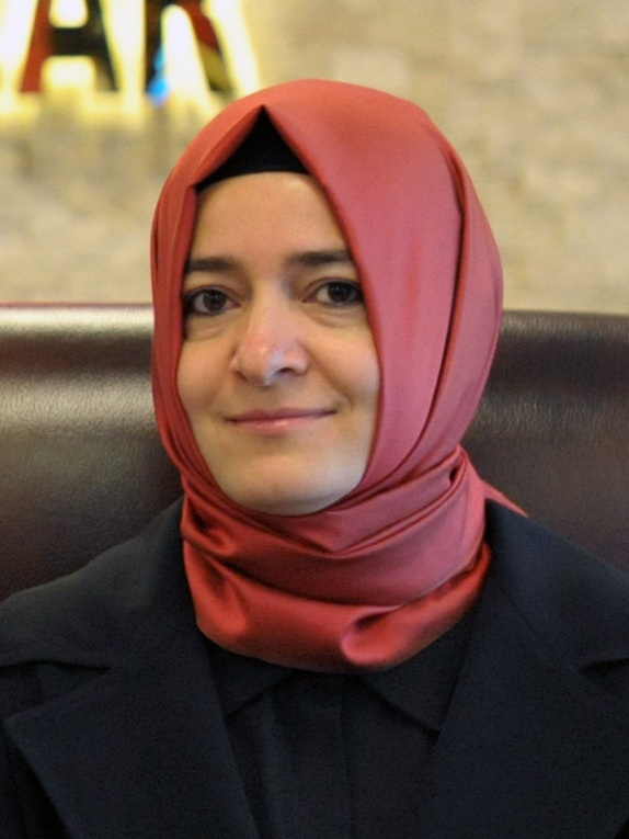 AK Parti'de Fatma Betül Sayan Kaya Şoku: Tüm Görevlerinden İstifa Etti