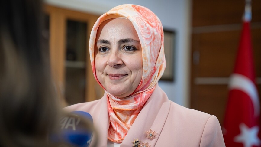 AK Parti Kadın Kolları'ndan 'Kadın Politikaları' Vizyonu