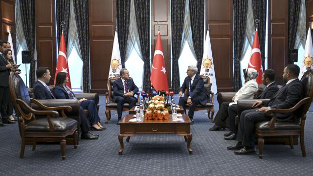 AK Parti ve CHP'den 2 yıl sonra ilk bayram ziyareti