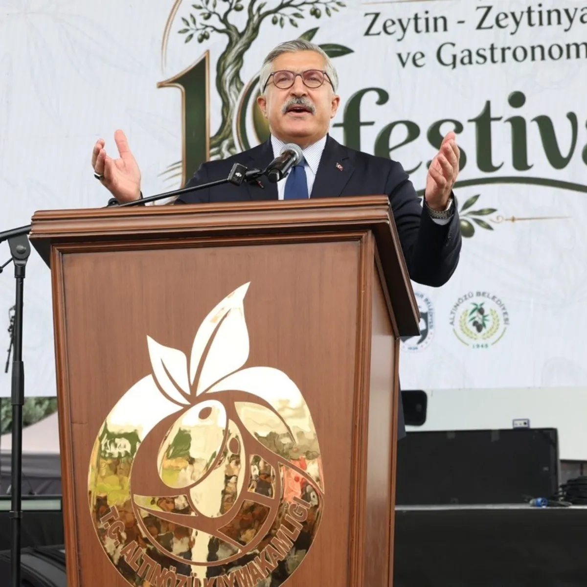 AK Parti'den Yeni Anayasa Çağrısı: Hüseyin Yayman Hatay'da Konuştu