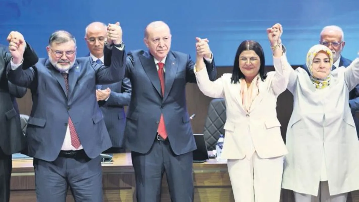 AK Parti'ye 4 Belediye Başkanı Katıldı
