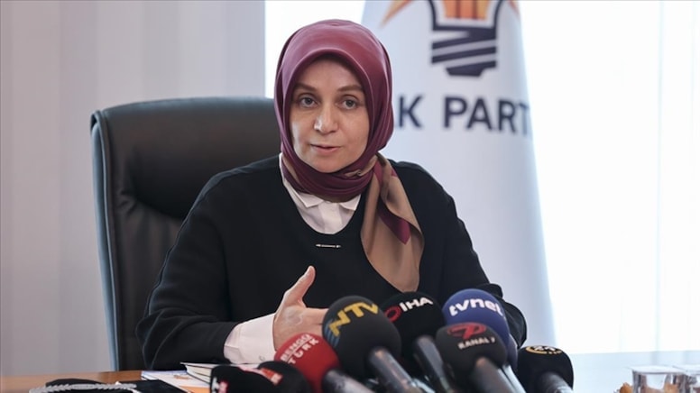AKP Grup Başkanvekili Leyla Şahin Usta Trafik Kazası Geçirdi
