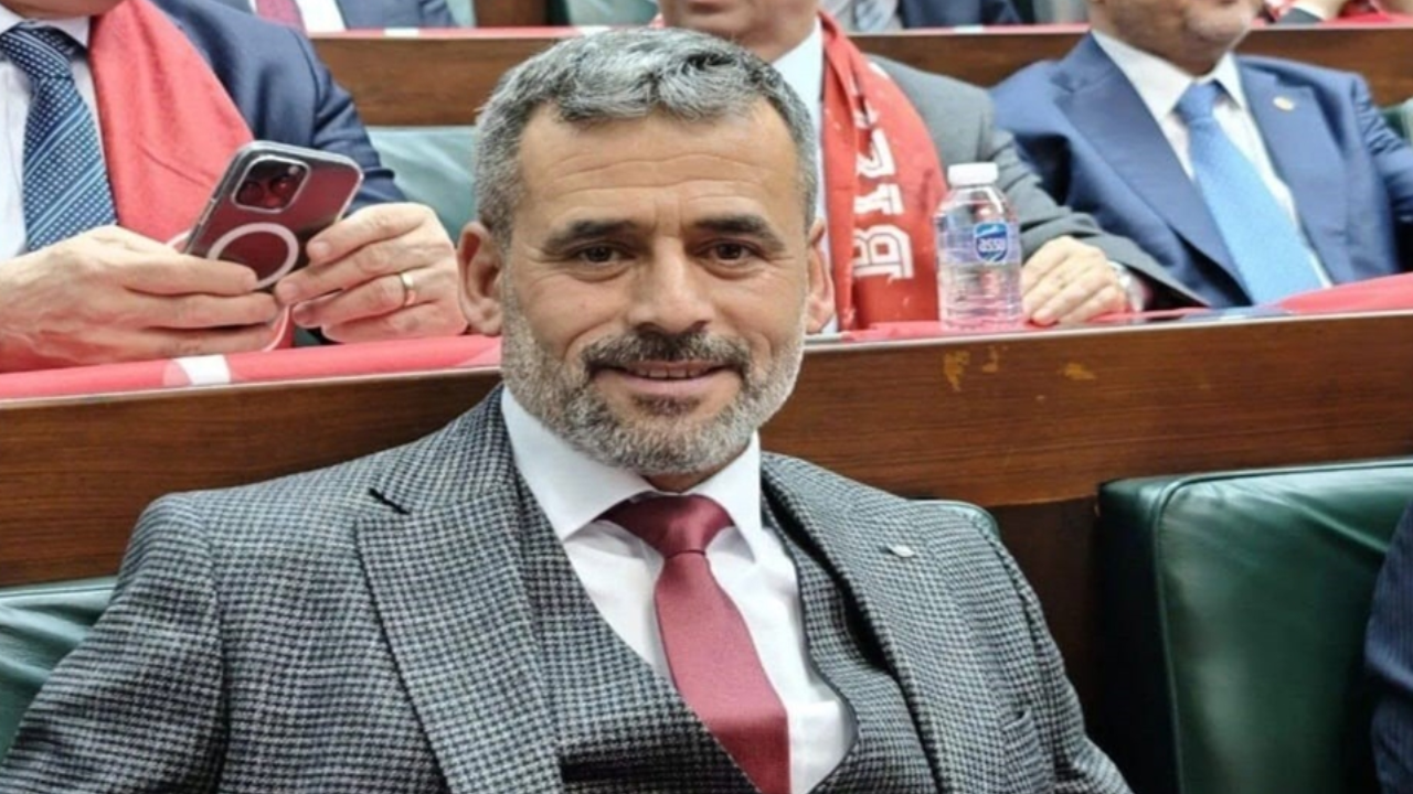 AKP'li Belediye Başkanı Bıçaklı Saldırıya Uğradı