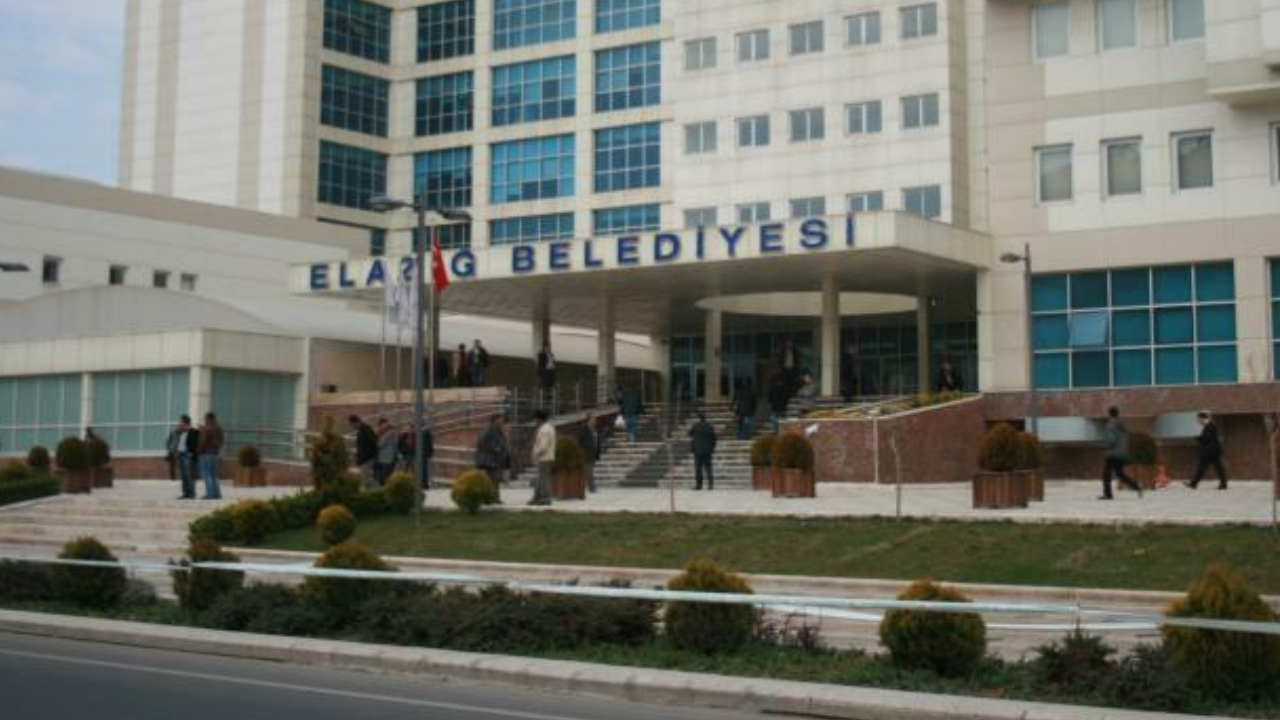 AKP'nin ödenmeyen faturalarına bir de tespih müzesi skandalı eklendi