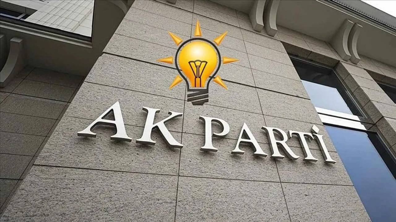AKP'de Transfer Hareketliliği: 9 Belediye Başkanı Partiye Geçiyor