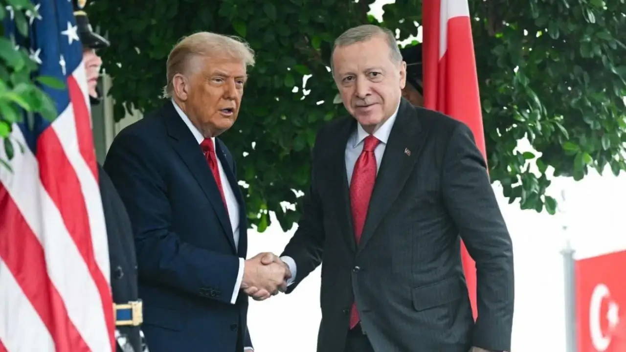 AKP, Trump'ın Güçlü Lobici Şirketiyle Aylık 200 Bin Dolarlık Anlaşma İmzaladı