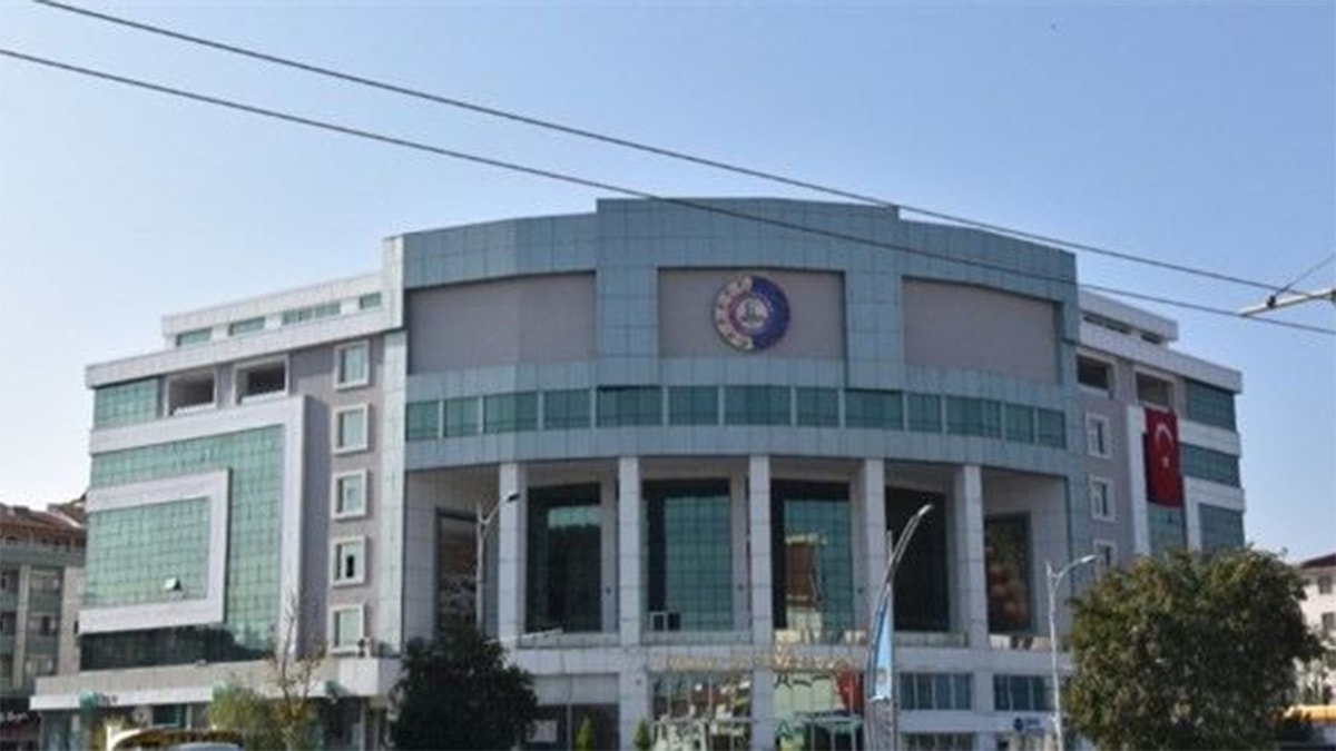AKP'li belediyede KPSS skandalı: 50 puanla danışman kadrosu