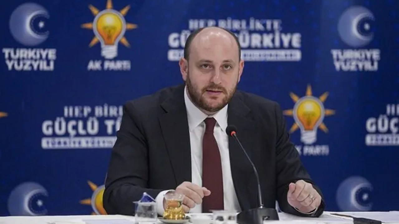 AKP'li Büyükgümüş: Erken seçim gündemde yok, adaylık için tarih düzenlemesi olabilir