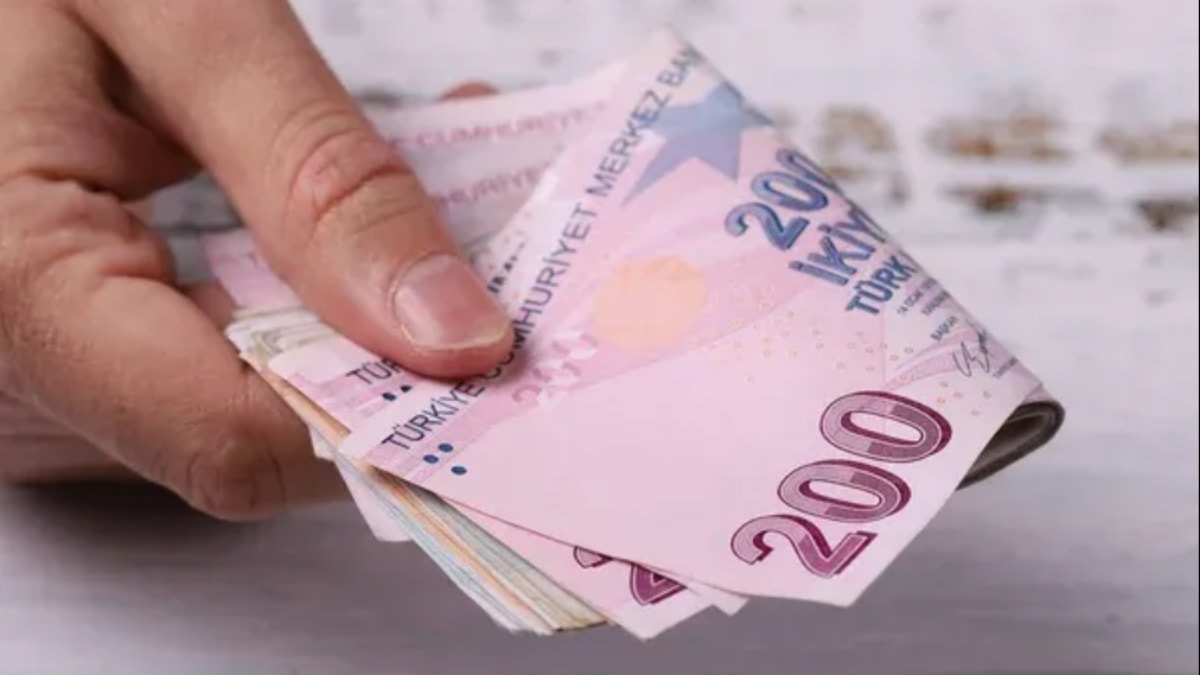 AKP'li Çelik: Emekli Maaşlarında İntibak Düzenlemesi Şart