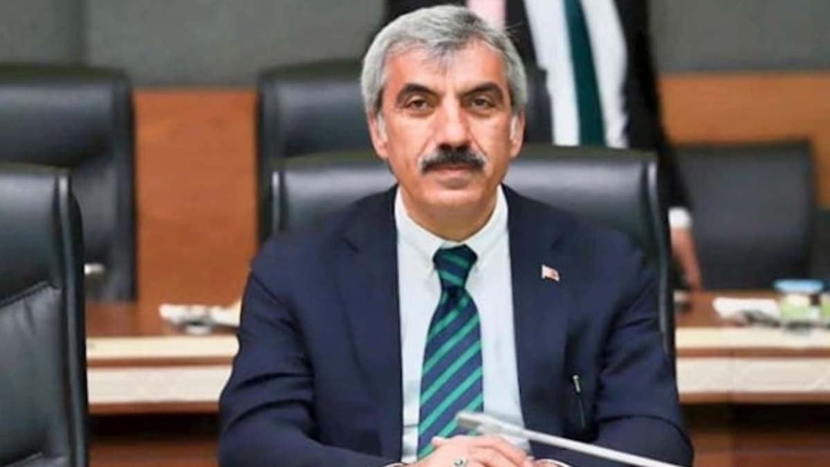 AKP'li vekilin ağabeyi şafak operasyonuyla gözaltına alındı