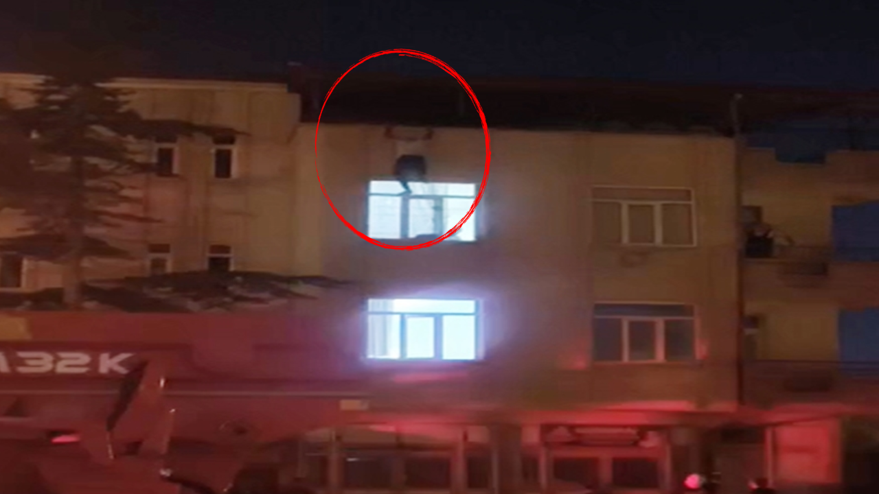 Aksaray'da Boşanma Tartışması: Çatıdan Düşüş Kamerada