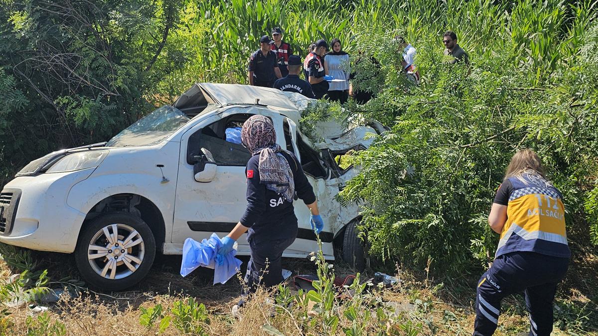 Aksaray'da düğün dönüşü feci kaza: Anne, baba ve oğulları hayatını kaybetti