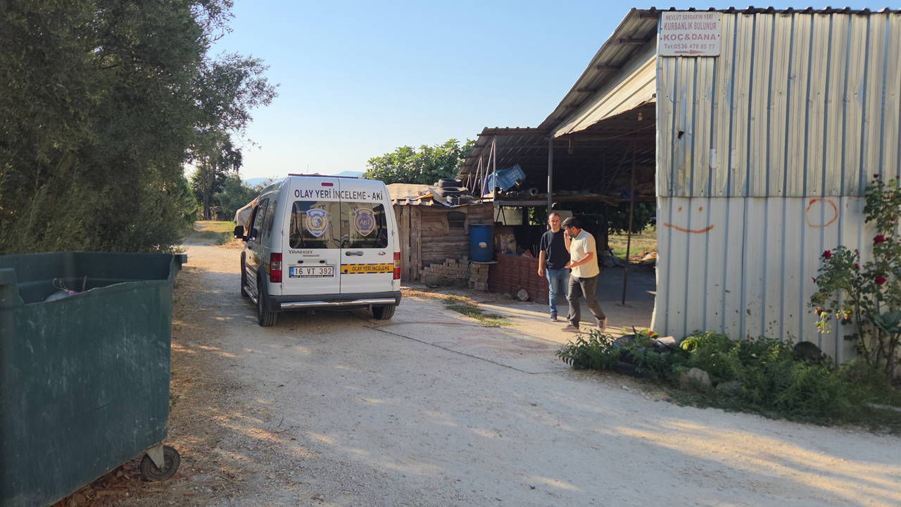 Alacak Meselesi Kanlı Bitti: Bacaklarından Vuruldu