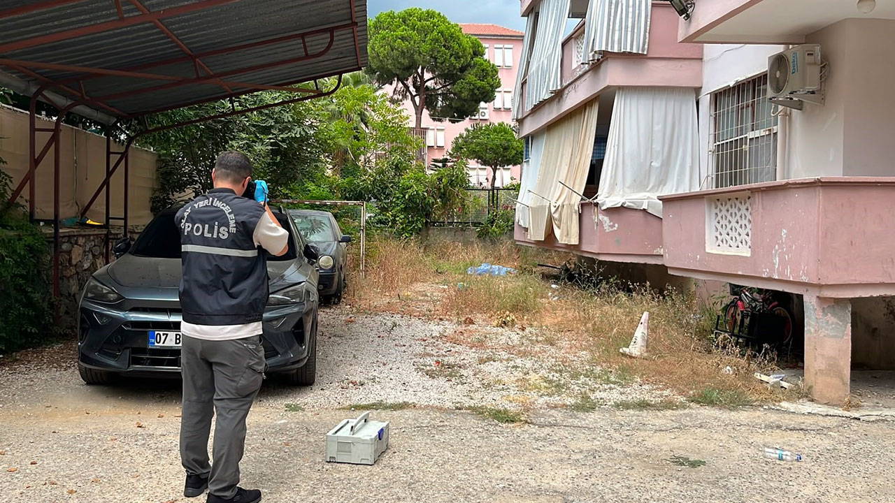 Alanya'da Alzheimer Hastası 82 Yaşındaki Kadın Balkondan Düşerek Yaşamını Yitirdi