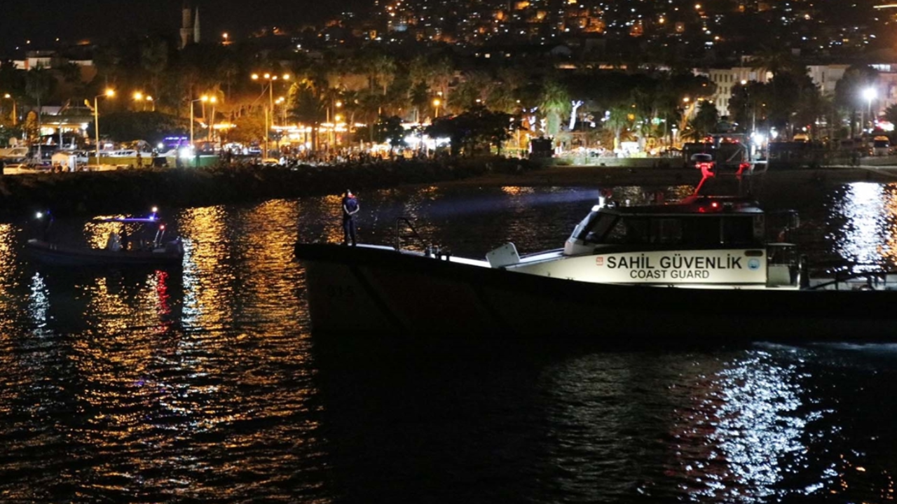 Alanya'da Denize Giren 19 Yaşındaki Genç Boğularak Hayatını Kaybetti