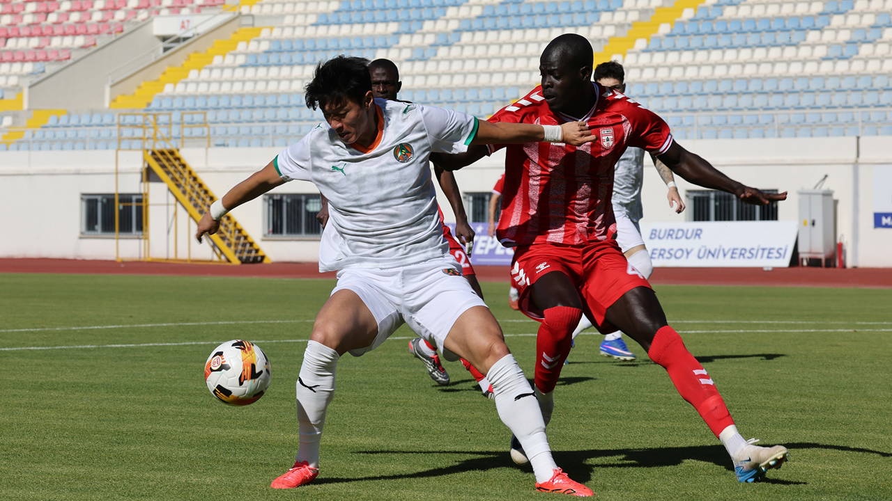 Alanyaspor, Tikves ile Hazırlık Maçında 2-2 Berabere Kaldı