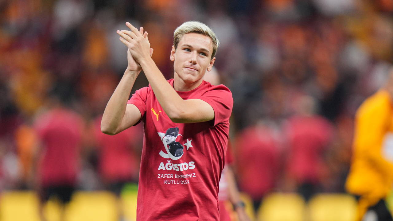Aleksey Batrakov, Galatasaray'daki İlk Maçına Göztepe Karşısında Çıktı