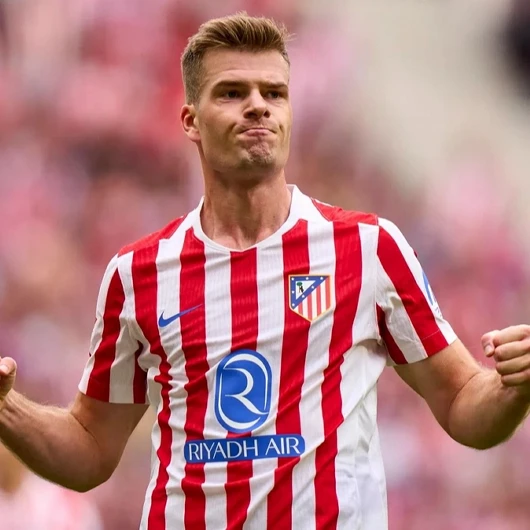 Alexander Sörloth Süper Lig Devine İmzayı Atıyor: İstanbul'a Geliş Tarihi Belli Oldu
